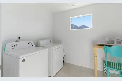1123 S Red Cliff Dr, Santaquin, UT 84655 - Photo 25