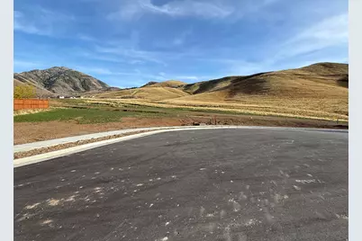 585 E Berkshire Dr S, Tooele, UT 84074 - Photo 3