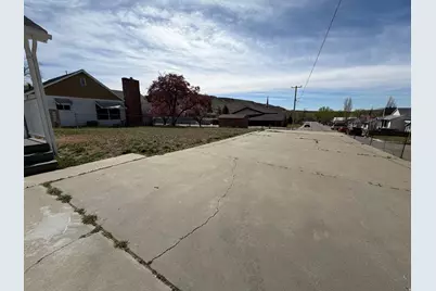 210 Ridgeway St, Helper, UT 84526 - Photo 3
