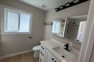 210 Ridgeway St, Helper, UT 84526 - Photo 19