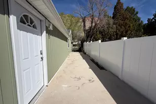 210 Ridgeway St, Helper, UT 84526 - Photo 5