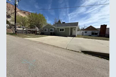 210 Ridgeway St, Helper, UT 84526 - Photo 1