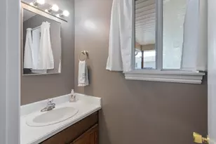 488 E 200 S, Clearfield, UT 84015 - Photo 21