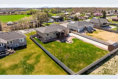 1756 W 700 S, Marriott-Slaterville City, UT 84404 - Photo 39