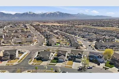 7553 S Valley Maple Dr, West Jordan, UT 84081 - Photo 41