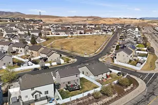 7553 S Valley Maple Dr, West Jordan, UT 84081 - Photo 35