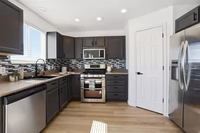 7553 S Valley Maple Dr, West Jordan, UT 84081 - Photo 9