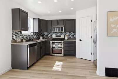 7553 S Valley Maple Dr, West Jordan, UT 84081 - Photo 7