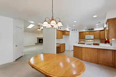 190 W Newbury Ln, Harrisville, UT 84414 - Photo 7