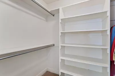 190 W Newbury Ln, Harrisville, UT 84414 - Photo 23