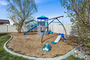 639 E 590 N, Smithfield, UT 84335 - Photo 45