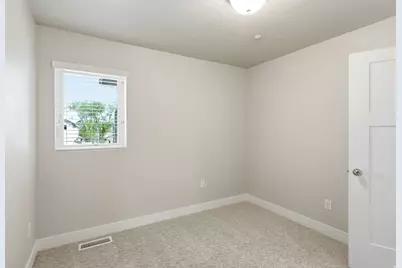 74 E Golden Privet Dr, Draper, UT 84020 - Photo 17