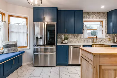 2008 E Stratford Dr, Salt Lake City, UT 84109 - Photo 9