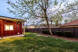 2008 E Stratford Dr, Salt Lake City, UT 84109 - Photo 29