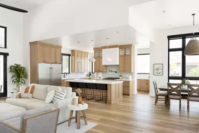 10241 S Dimple Dell Ln, Sandy, UT 84092 - Photo 11