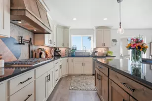 1027 W Seasons View Ct, Lehi, UT 84048 - Photo 11