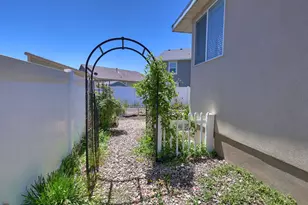 4839 W Western Hills Dr S, Riverton, UT 84096 - Photo 33