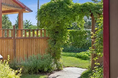 1410 S 300 E, Salt Lake City, UT 84115 - Photo 39