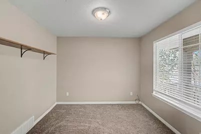 10437 N Tamarack Way, Cedar Hills, UT 84062 - Photo 5