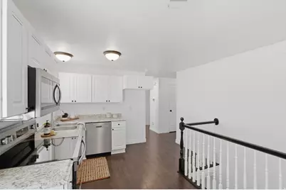 6043 S Aquarius Dr, Kearns, UT 84118 - Photo 9