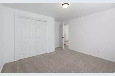 6043 S Aquarius Dr, Kearns, UT 84118 - Photo 25