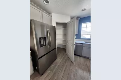 1006 W Peregrine Dr, Stansbury Park, UT 84074 - Photo 7