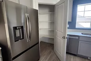 1006 W Peregrine Dr, Stansbury Park, UT 84074 - Photo 7