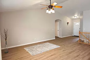 6516 S Apple Creek Ct W, Salt Lake City, UT 84118 - Photo 5