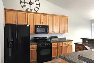 6516 S Apple Creek Ct W, Salt Lake City, UT 84118 - Photo 9