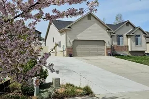 6516 S Apple Creek Ct W, Salt Lake City, UT 84118 - Photo 1