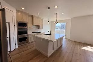 153 W Autumn Blaze Dr, Vineyard, UT 84059 - Photo 9