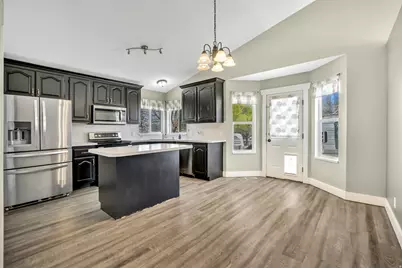 5028 W Grand View Peak Dr S, Riverton, UT 84096 - Photo 7