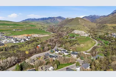 353 E Robin St, Smithfield, UT 84335 - Photo 61