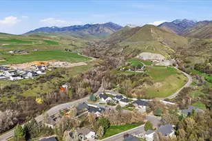 353 E Robin St, Smithfield, UT 84335 - Photo 61