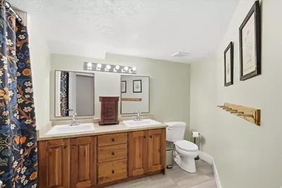 353 E Robin St, Smithfield, UT 84335 - Photo 37