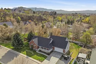 353 E Robin St, Smithfield, UT 84335 - Photo 65