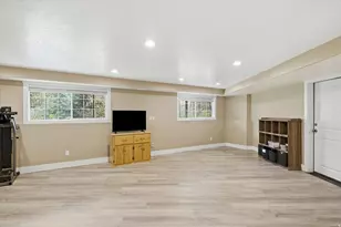 353 E Robin St, Smithfield, UT 84335 - Photo 35