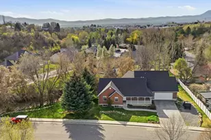 353 E Robin St, Smithfield, UT 84335 - Photo 1
