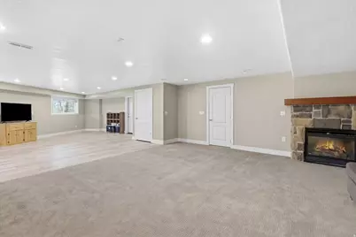 353 E Robin St, Smithfield, UT 84335 - Photo 33