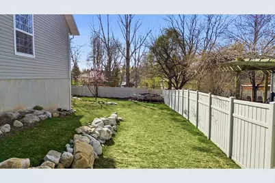353 E Robin St, Smithfield, UT 84335 - Photo 53