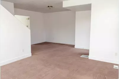 699 E Hillock Ct S #16, Draper, UT 84020 - Photo 13