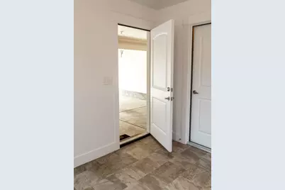 699 E Hillock Ct S #16, Draper, UT 84020 - Photo 39