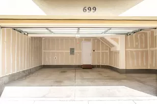 699 E Hillock Ct S, Draper, UT 84020 - Photo 45