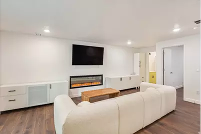 7908 S Lake Powell Rd W, West Jordan, UT 84081 - Photo 27