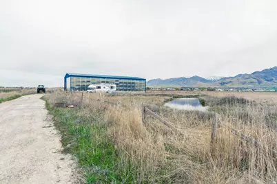 1001 W 4200 N, Smithfield, UT 84335 - Photo 7