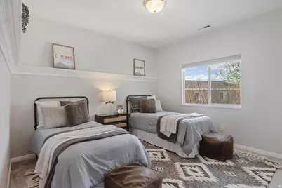 2416 N Timothy Cir E, Pleasant Grove, UT 84062 - Photo 23