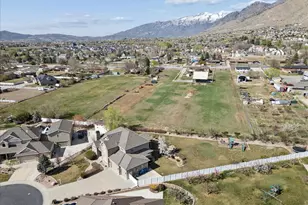 2416 N Timothy Cir E, Pleasant Grove, UT 84062 - Photo 43