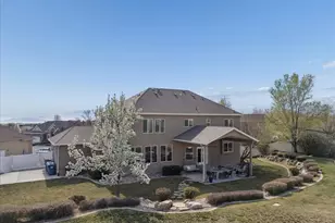 2416 N Timothy Cir E, Pleasant Grove, UT 84062 - Photo 45
