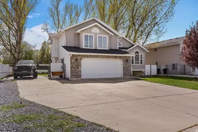 1149 W 1520 N, Clinton, UT 84015 - Photo 3