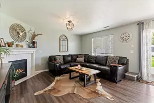 1149 W 1520 N, Clinton, UT 84015 - Photo 13